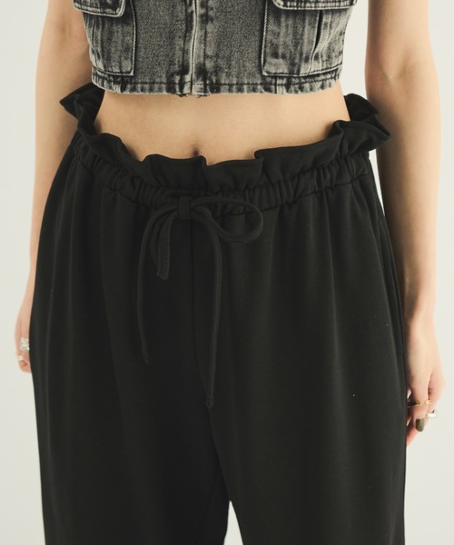 MERLOT(メルロー)の「フリルスウェットパンツ(スウェットパンツ・レディース・ブラック/グレー・FREE)」の8枚目の写真