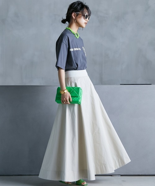 GEVS.(ジェイヴィス)の「<大きいサイズ> 綿100%ゆったりシルエットロゴプリントTシャツ GEVS.(Tシャツ/カットソー・レディース・チャコール/オフホワイト・4L/3L/LL/L/5L)」の15枚目の写真