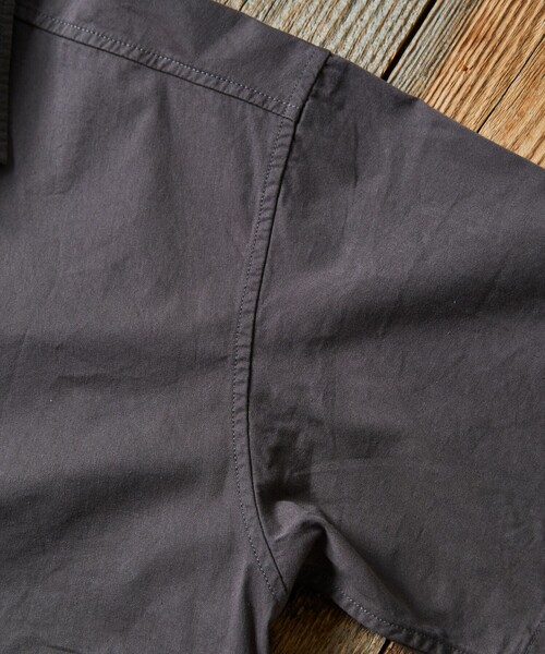 Jonas Claesson（ジョナスクレアッソン）の「JONAS CLAESSON/ジョナスクレアッソン Trip Shirts/トリップ シャツ/オープンカラー/リラックスフィット（シャツ/ブラウス・メンズ・オフホワイト/ブラック/オリーブ・MEDIUM/LARGE）」の9枚目の写真