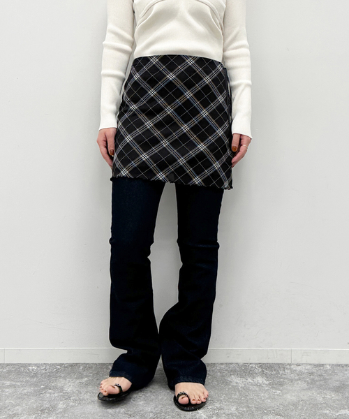 U by SPICK&SPAN(ユーバイスピックアンドスパン)の「チェックプリントチュールスカート(スカート・レディース・その他3/ブラック・38/36)」の1枚目の写真