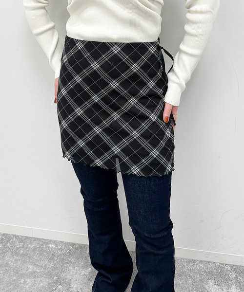 U by SPICK&SPAN(ユーバイスピックアンドスパン)の「チェックプリントチュールスカート(スカート・レディース・その他3/ブラック・38/36)」の5枚目の写真
