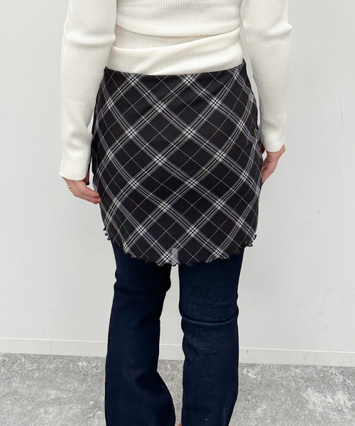 U by SPICK&SPAN(ユーバイスピックアンドスパン)の「チェックプリントチュールスカート(スカート・レディース・その他3/ブラック・38/36)」の6枚目の写真
