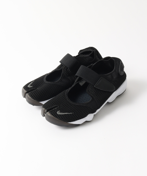 NIKE(ナイキ)の「NIKE (ナイキ) WMNS AIR RIFT BR 848386(スニーカー・メンズ・ブラック・27cm/28cm/29cm)」の1枚目の写真