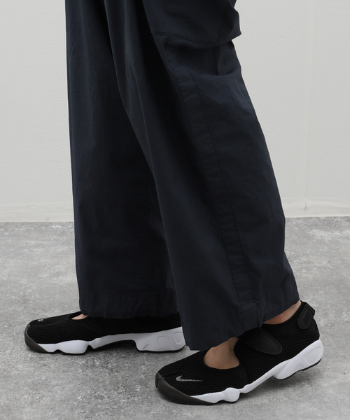 NIKE(ナイキ)の「NIKE (ナイキ) WMNS AIR RIFT BR 848386(スニーカー・メンズ・ブラック・27cm/28cm/29cm)」の17枚目の写真