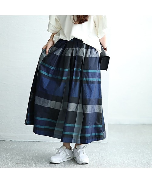 タータンチェックタックフレアスカート（スカート）｜GOLDJAPAN