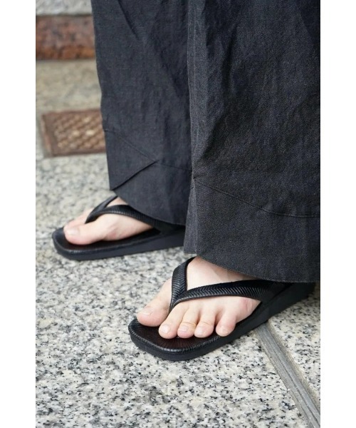 乱痴気(ランチキ)の「V.I.C classic rubber sandal(サンダル・メンズ・ブラック/ベージュ・FREE)」の12枚目の写真