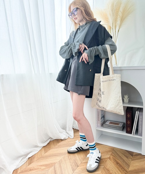 classicalelf（クラシカルエルフ）の「華奢見えが叶う 女性の味方。 キャンディー スリーブ プリーツ メロー トップス（Tシャツ/カットソー・レディース・グレイッシュブルー/ブラック/アイボリー/グレイッシュベージュ・X-LARGE/SMALL/MEDIUM/LARGE）」の19枚目の写真