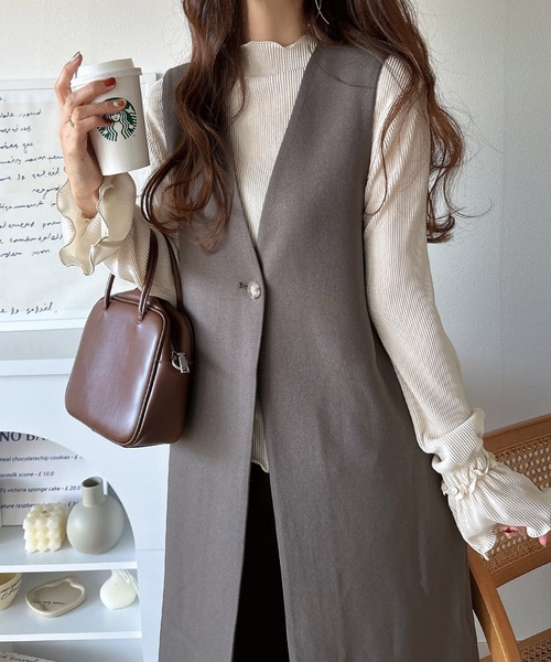 classicalelf（クラシカルエルフ）の「華奢見えが叶う 女性の味方。 キャンディー スリーブ プリーツ メロー トップス（Tシャツ/カットソー・レディース・グレイッシュブルー/ブラック/アイボリー/グレイッシュベージュ・X-LARGE/SMALL/MEDIUM/LARGE）」の22枚目の写真