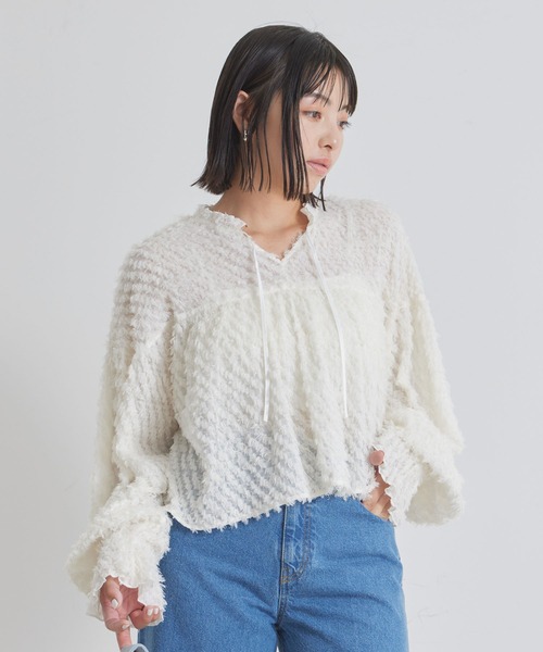 VIS（ビス）の「カットジャガードフリンジボリュームブラウス（シャツ/ブラウス・レディース・ブラック/キナリ・FREE）」の7枚目の写真