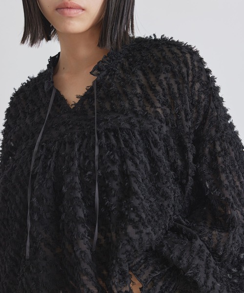 VIS（ビス）の「カットジャガードフリンジボリュームブラウス（シャツ/ブラウス・レディース・ブラック/キナリ・FREE）」の22枚目の写真