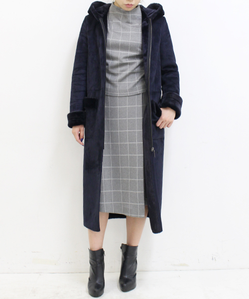 robbem(ロベム)の「【robbem】フェイクムートンコート(ムートンコート・レディース・グレー/ネイビー・40/38)」の1枚目の写真