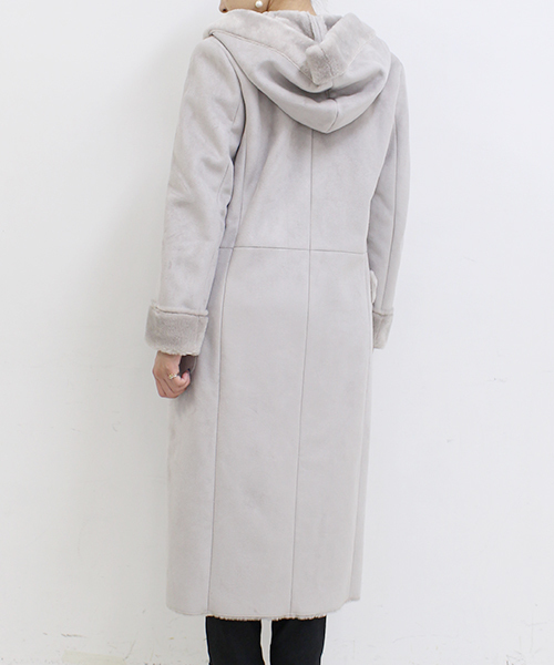 robbem(ロベム)の「【robbem】フェイクムートンコート(ムートンコート・レディース・グレー/ネイビー・40/38)」の5枚目の写真