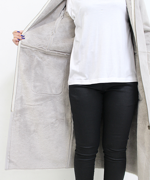 robbem(ロベム)の「【robbem】フェイクムートンコート(ムートンコート・レディース・グレー/ネイビー・40/38)」の6枚目の写真