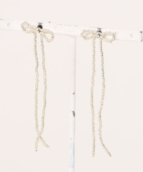 LOWRYS FARM（ローリーズファーム）の「ビーズロングリボンピアス　 142885（ピアス（両耳用）・レディース・シルバー/ブラック・FREE）」の2枚目の写真