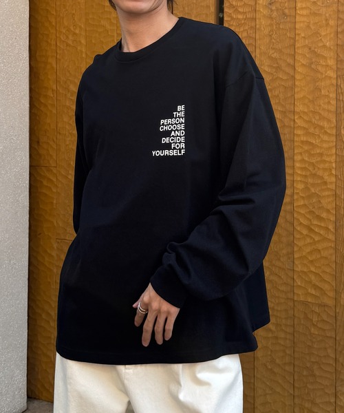 MAISON CLUB(メゾンクラブ)の「【MAISON CLUB】Logo Print Over Size long sleeve Tee オーバーサイズロンTee(Tシャツ/カットソー・メンズ・ブラック系その他3/ホワイト系その他2/ブラック系その他/ホワイト系その他3/ホワイト系その他/ブラック系その他2・FREE)」の5枚目の写真