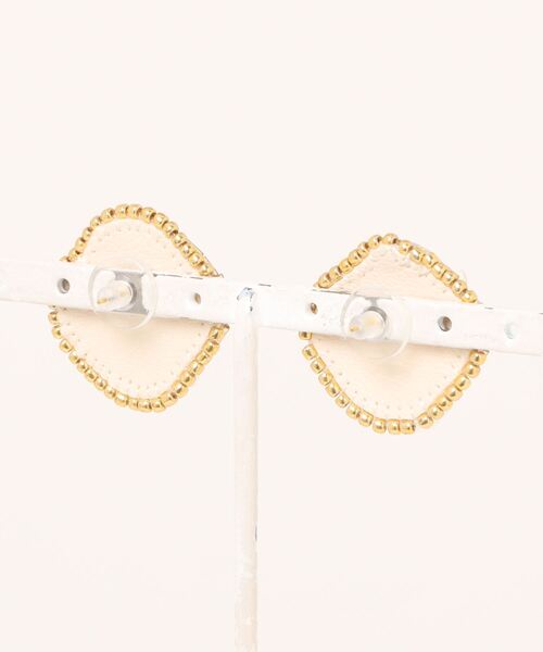 tone（トーン）の「【ime】ﾌﾗﾜｰ＆刺繍ﾋﾞｰｽﾞﾋﾟｱｽ(MA)（ピアス（両耳用）・レディース・ブルー/レッド/イエロー/グリーン・FREE）」の13枚目の写真