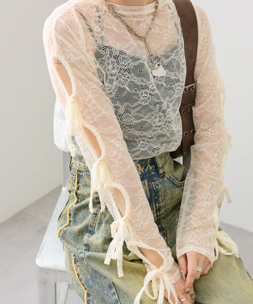w closet(ダブルクローゼット)の「サイドリボンレースプルオーバー(Tシャツ/カットソー・レディース・アイボリー/ブラック/オフホワイト・FREE)」の10枚目の写真
