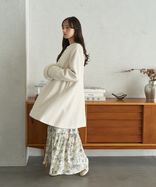 earth music&ecology（アースミュージックアンドエコロジー）の「ファーカフスノーカラーコート（ノーカラーコート・レディース・杢グレー/アイボリー/ブラック・S/M）」の11枚目の写真