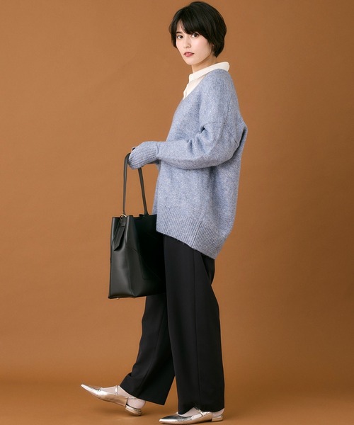 INED CLARO（イネドクラロ）の「カーブタックパンツ（その他パンツ・レディース・ベージュ/ネイビー/グレー・9号/11号）」の5枚目の写真