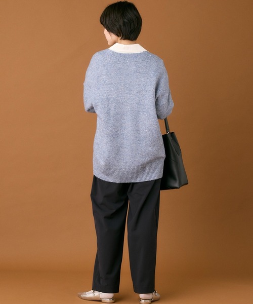 INED CLARO（イネドクラロ）の「カーブタックパンツ（その他パンツ・レディース・ベージュ/ネイビー/グレー・9号/11号）」の6枚目の写真