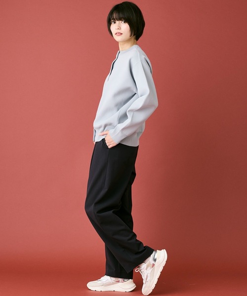 INED CLARO（イネドクラロ）の「カーブタックパンツ（その他パンツ・レディース・ベージュ/ネイビー/グレー・9号/11号）」の8枚目の写真