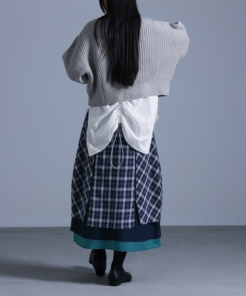 kOhAKU(コハク)の「異素材切替コクーンチェックスカート(スカート・レディース・ネイビー・1/2)」の10枚目の写真