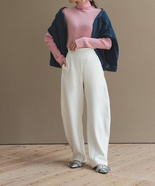 bohmal（ボマール）の「ボンディングカーブパンツ（その他パンツ・レディース・ブラック/アイボリー・MEDIUM）」の5枚目の写真