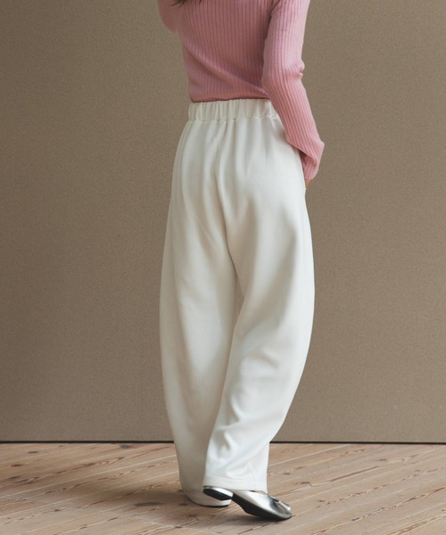 bohmal（ボマール）の「ボンディングカーブパンツ（その他パンツ・レディース・ブラック/アイボリー・MEDIUM）」の10枚目の写真