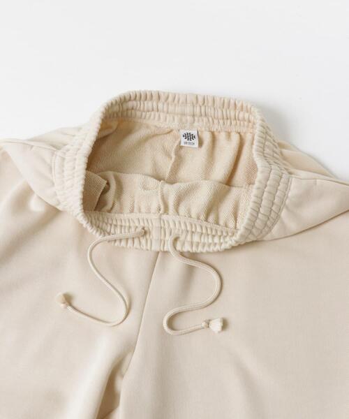 URBAN RESEARCH（アーバンリサーチ）の「『UR TECH』スウェットストレートパンツ（その他パンツ・レディース・グレー/ナチュラル・SMALL/MEDIUM）」の13枚目の写真