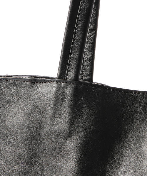 B:MING by BEAMS（ビーミングバイビームス）の「ビーミング by ビームス / カウレザートートバッグ（トートバッグ・メンズ・ブラック/ネイビー・ONE SIZE）」の6枚目の写真