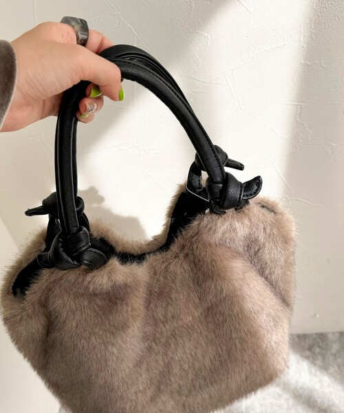 fredy emue（フレディエミュ）の「ノットハンドルファートートバッグ（ショルダーバッグ・レディース・グレイッシュベージュ/ベージュ・FREE）」の16枚目の写真