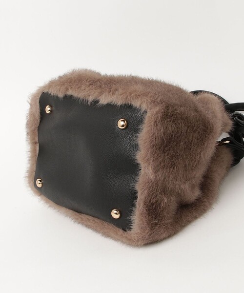 fredy emue（フレディエミュ）の「ノットハンドルファートートバッグ（ショルダーバッグ・レディース・グレイッシュベージュ/ベージュ・FREE）」の19枚目の写真