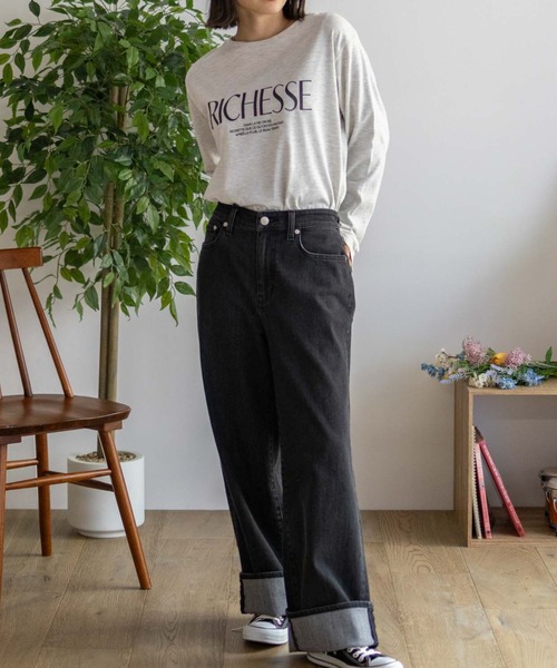 NAVY(ネイビー)の「NAVY ロゴプリント長袖Tシャツ(Tシャツ/カットソー・レディース・グレイッシュベージュ/オートミール/チャコール・M/L)」の11枚目の写真