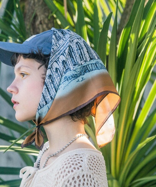 KBF（ケイビーエフ）の「コロッセオスカーフ（バンダナ/スカーフ・レディース・ブラウン系その他/ブルー系その他・ONE）」の2枚目の写真