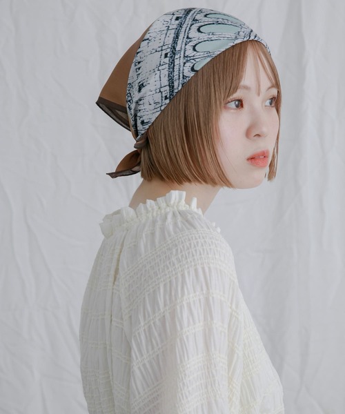 KBF（ケイビーエフ）の「コロッセオスカーフ（バンダナ/スカーフ・レディース・ブラウン系その他/ブルー系その他・ONE）」の6枚目の写真