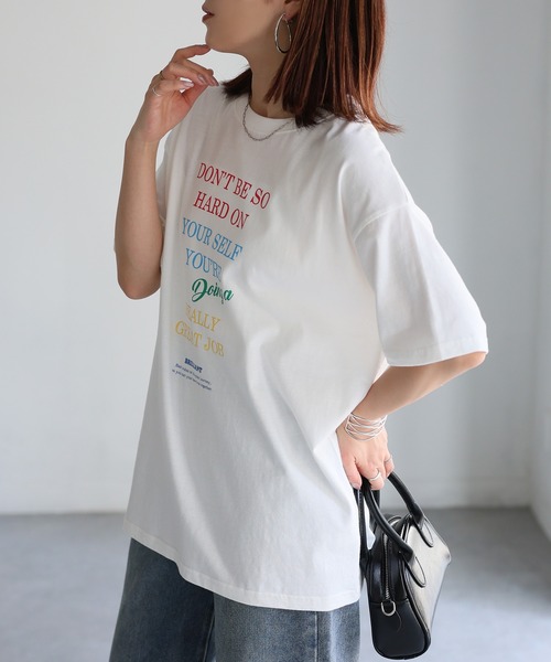Riberry(リベリー)の「マルチカラーロゴプリント半袖ビッグTシャツ(Tシャツ/カットソー・レディース・ブラック/ホワイト・FREE)」の6枚目の写真