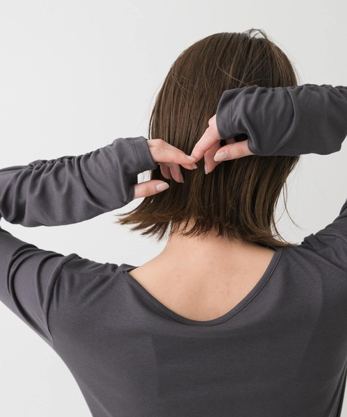 SENSE OF PLACE by URBAN RESEARCH(センスオブプレイスバイアーバンリサーチ)の「シャーリングドレープトップ(Tシャツ/カットソー・レディース・カーキ/チャコールグレー/ベージュ・ONE)」の17枚目の写真