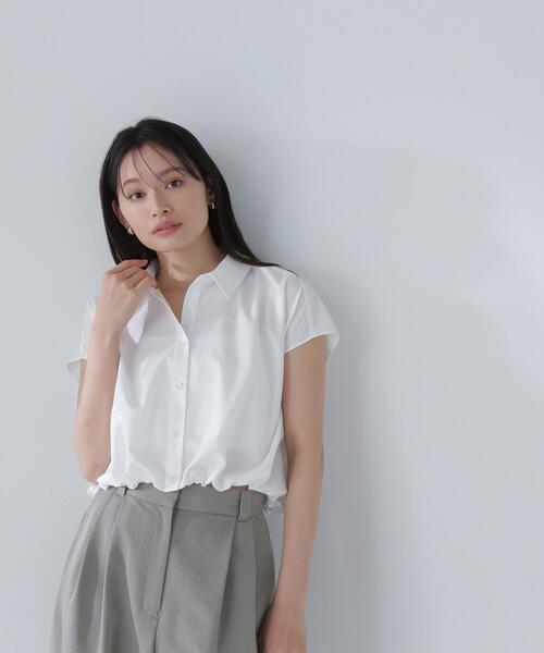 NATURAL BEAUTY BASIC(ナチュラルビューティーベーシック)の「◇クロップドドルマンシャツ(シャツ/ブラウス・レディース・ベージュ/オフホワイト/ブルー・SMALL/MEDIUM)」の6枚目の写真
