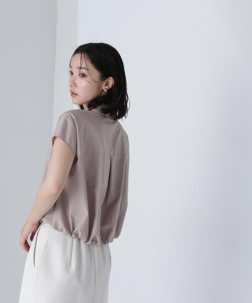 NATURAL BEAUTY BASIC(ナチュラルビューティーベーシック)の「◇クロップドドルマンシャツ(シャツ/ブラウス・レディース・ベージュ/オフホワイト/ブルー・SMALL/MEDIUM)」の15枚目の写真
