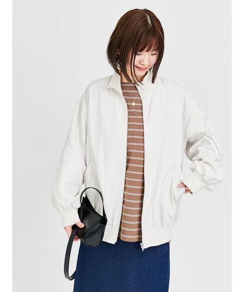 Lugnoncure(ルノンキュール)の「スタンドカラーミリタリーブルゾン(ブルゾン・レディース・オフホワイト/カーキ/ベージュ・F)」の1枚目の写真