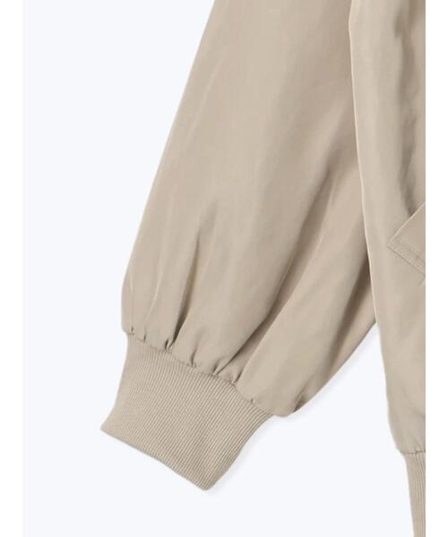 Lugnoncure(ルノンキュール)の「スタンドカラーミリタリーブルゾン(ブルゾン・レディース・オフホワイト/カーキ/ベージュ・F)」の7枚目の写真