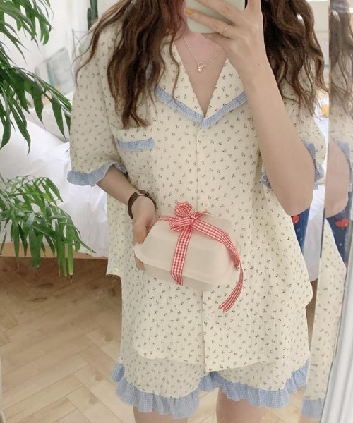 Teem Store(チームストア)の「【2点セット】ゆったり前開きルームウェア フリルパジャマ 半袖 ショートパンツ 花柄 春夏(ルームウェア/パジャマ・レディース・ピンク系/ピンク/レッド/イエロー/ブルー系/パープル/ブルー・M/L)」の13枚目の写真