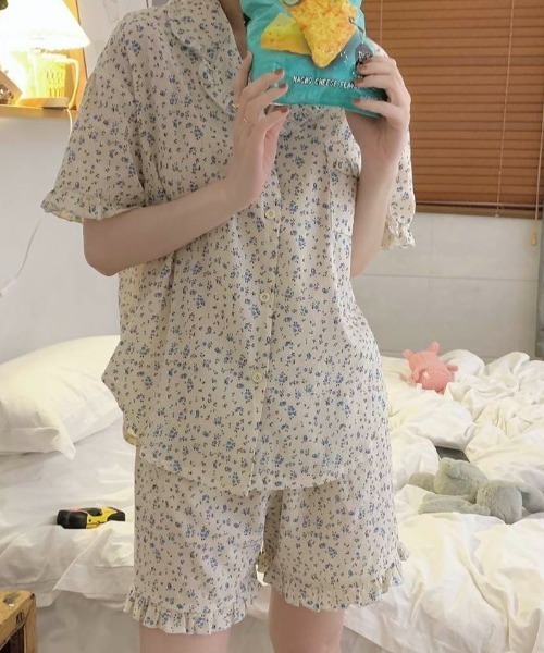 Teem Store(チームストア)の「【2点セット】ゆったり前開きルームウェア フリルパジャマ 半袖 ショートパンツ 花柄 春夏(ルームウェア/パジャマ・レディース・ピンク系/ピンク/レッド/イエロー/ブルー系/パープル/ブルー・M/L)」の10枚目の写真