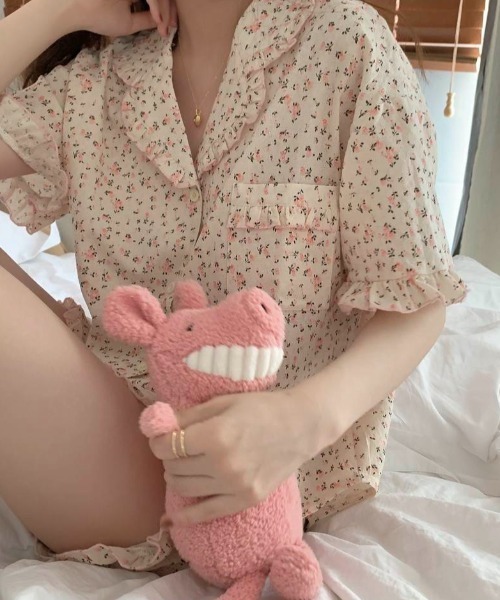 Teem Store(チームストア)の「【2点セット】ゆったり前開きルームウェア フリルパジャマ 半袖 ショートパンツ 花柄 春夏(ルームウェア/パジャマ・レディース・ピンク系/ピンク/レッド/イエロー/ブルー系/パープル/ブルー・M/L)」の20枚目の写真