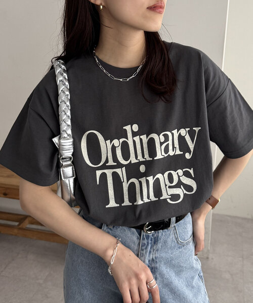 DISCOAT(ディスコート)の「【WEB限定】OrdinaryロゴプリントTシャツ(Tシャツ/カットソー・レディース・ホワイト/ホワイト系その他/チャコールグレー・MEDIUM)」の15枚目の写真