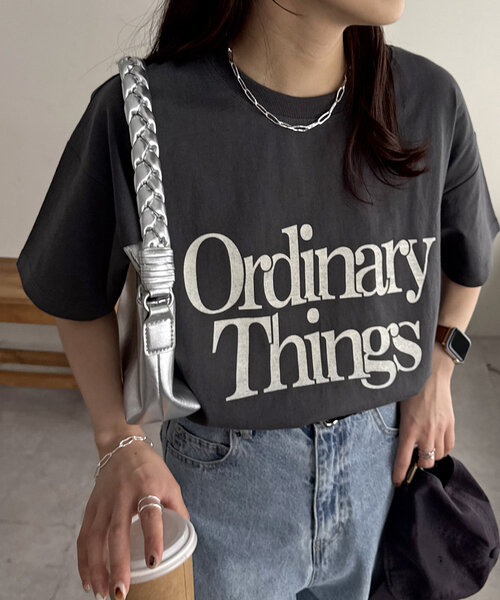 DISCOAT(ディスコート)の「【WEB限定】OrdinaryロゴプリントTシャツ(Tシャツ/カットソー・レディース・ホワイト/ホワイト系その他/チャコールグレー・MEDIUM)」の16枚目の写真