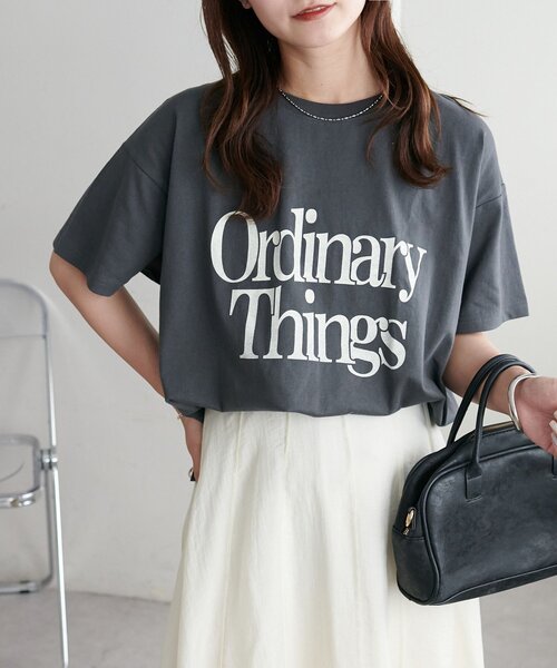 DISCOAT(ディスコート)の「【WEB限定】OrdinaryロゴプリントTシャツ(Tシャツ/カットソー・レディース・ホワイト/ホワイト系その他/チャコールグレー・MEDIUM)」の20枚目の写真