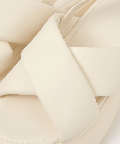 LAKOLE（ラコレ）の「パフィークロスサンダル / 291942（サンダル・レディース・ブラック/オフホワイト・MEDIUM/LARGE）」の12枚目の写真