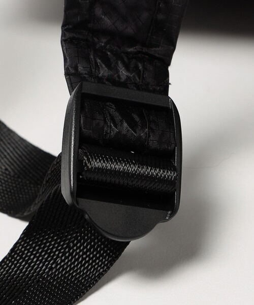 WEEKEND(ER)(ウィークエンダー)の「【別注】<WEEKEND(ER)>パッカブル バックパック(ショルダーバッグ・メンズ・ブラック・FREE)」の8枚目の写真