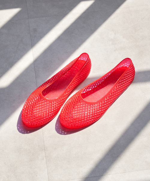 IENA(イエナ)の「ANCIENT GREEK SANDALS JELLI IRO フラットシューズ(その他シューズ・レディース・ブラック/レッド/ベージュ・36/37/38)」の3枚目の写真